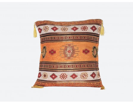 Оранжевая подушка<br/><span class='tw-product-name2'>с восточным орнаментом</span> test alt 4