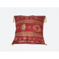 Темно-красная подушка<br/><span class='tw-product-name2'>с восточным орнаментом</span> test alt 4