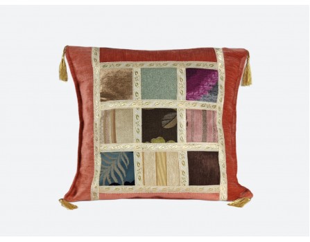 Коралловая<br/><span class='tw-product-name2'>декоративная подушка</span> test alt 4