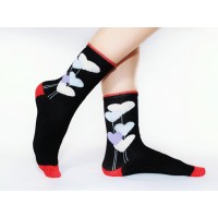 Черные носки<br/><span class='tw-product-name2'>с фиолетовым сердцем</span>