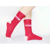 Темно-красные носки<br/><span class='tw-product-name2'>с "Love" черного цвета</span>